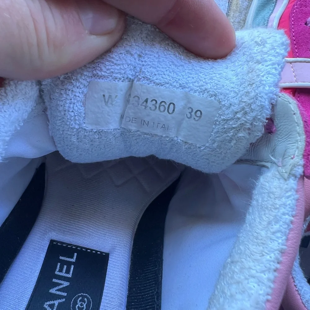 CHANEL RUNNERS CC LOGO SUEDE 'BURGUNDY/BEIGE' SNEAKER - Picture 8 of 9